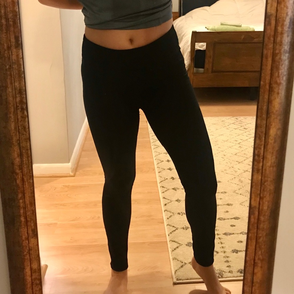Fabletics Polly Legging - Picture 3 of 3